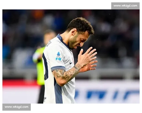 加拉塔萨雷接近敲定恰尔汗奥卢转会 谈判进入最后冲刺阶段