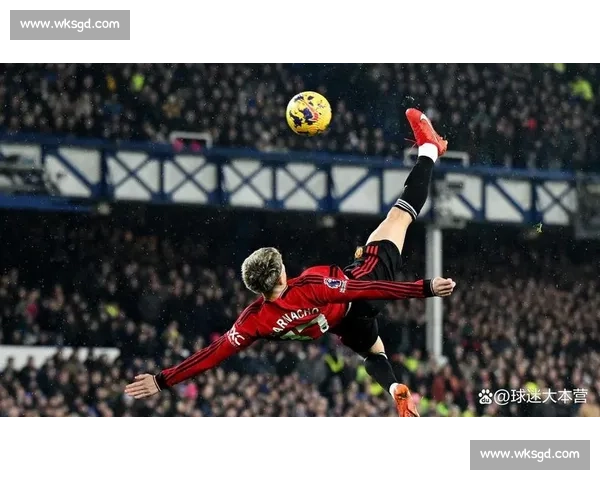加纳乔铁心投蓝军!切尔西曼联转会费拉锯战白热化 加纳乔铁心投蓝军!切尔西曼联转会费拉锯战白热化
